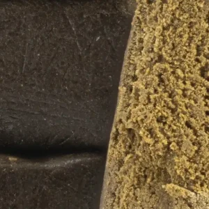 Static hash THCA Close-up