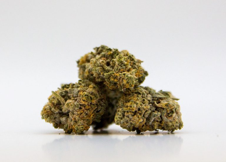 Silver Haze THCA Buds kaufen. Hempli